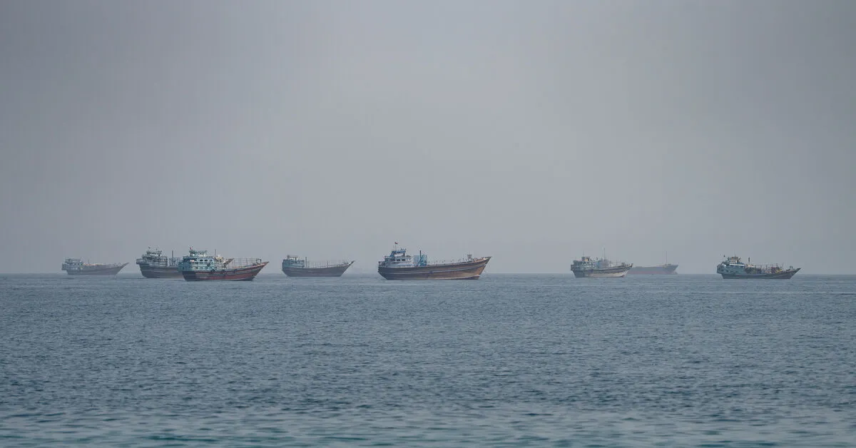 Iran and Oman Discuss Hormuz Corridor Amid Stalled U.S. Talks