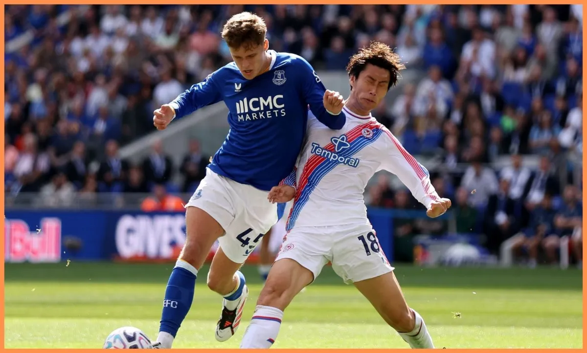 Forest Eyeing £40M+ Move for Everton's Academy Star Armstrong