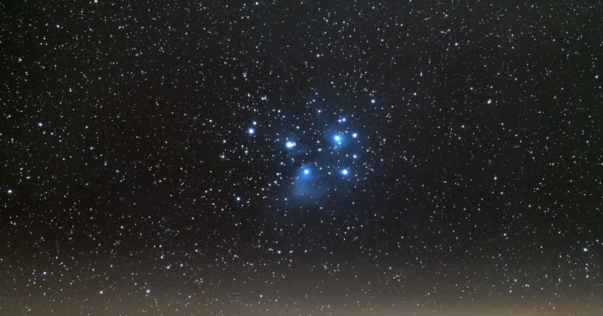 September 2026: Diamond Moon, Brightest Venus & More Sky Events