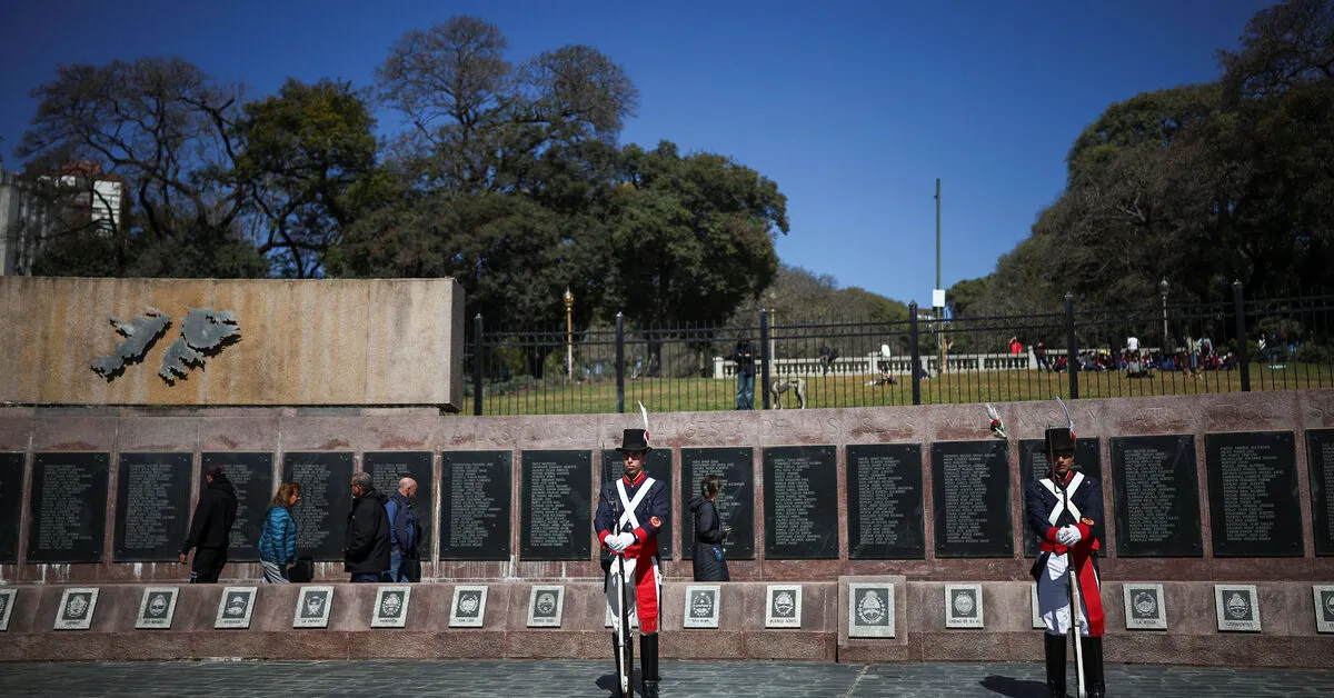 Milei's Falklands Stance Unites Argentines Amidst Oil Dispute