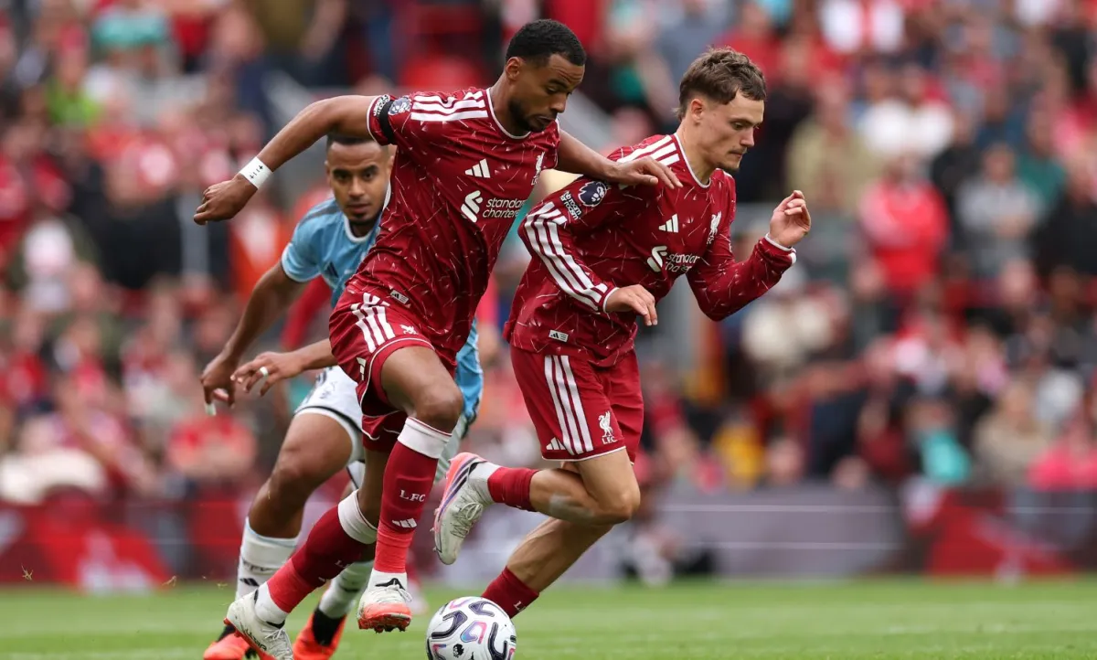 Deeney Slams Wirtz: "Doesn't Belong" at Liverpool After Bournemouth Loss
