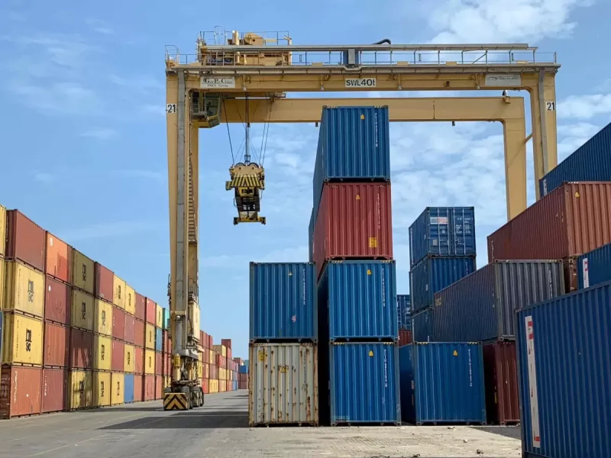 Aden Meeting Seeks to Streamline Imports, Reduce Shipping Delays
