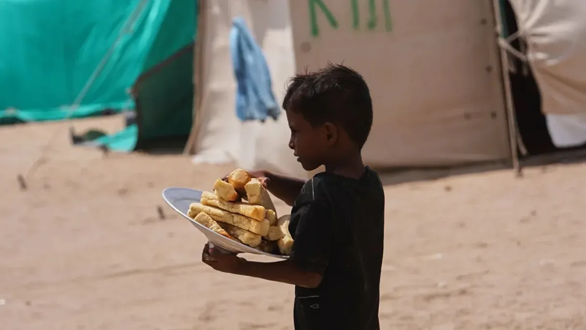 Yemen's Food Security Threatened by Escalating Conflict Over Ports and Roads