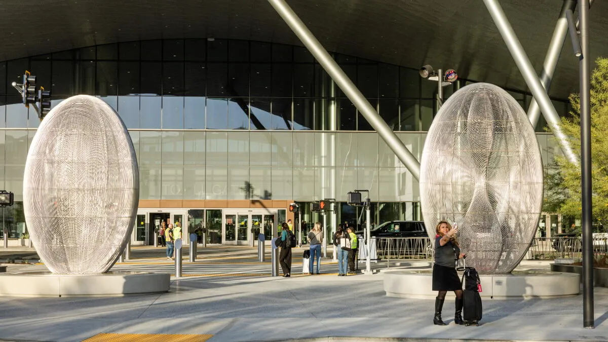 Burbank Airport Unveils $1.3 Billion Modern Terminal